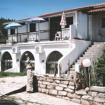 梅松吉迪娜客​​房旅馆公寓 外观 照片